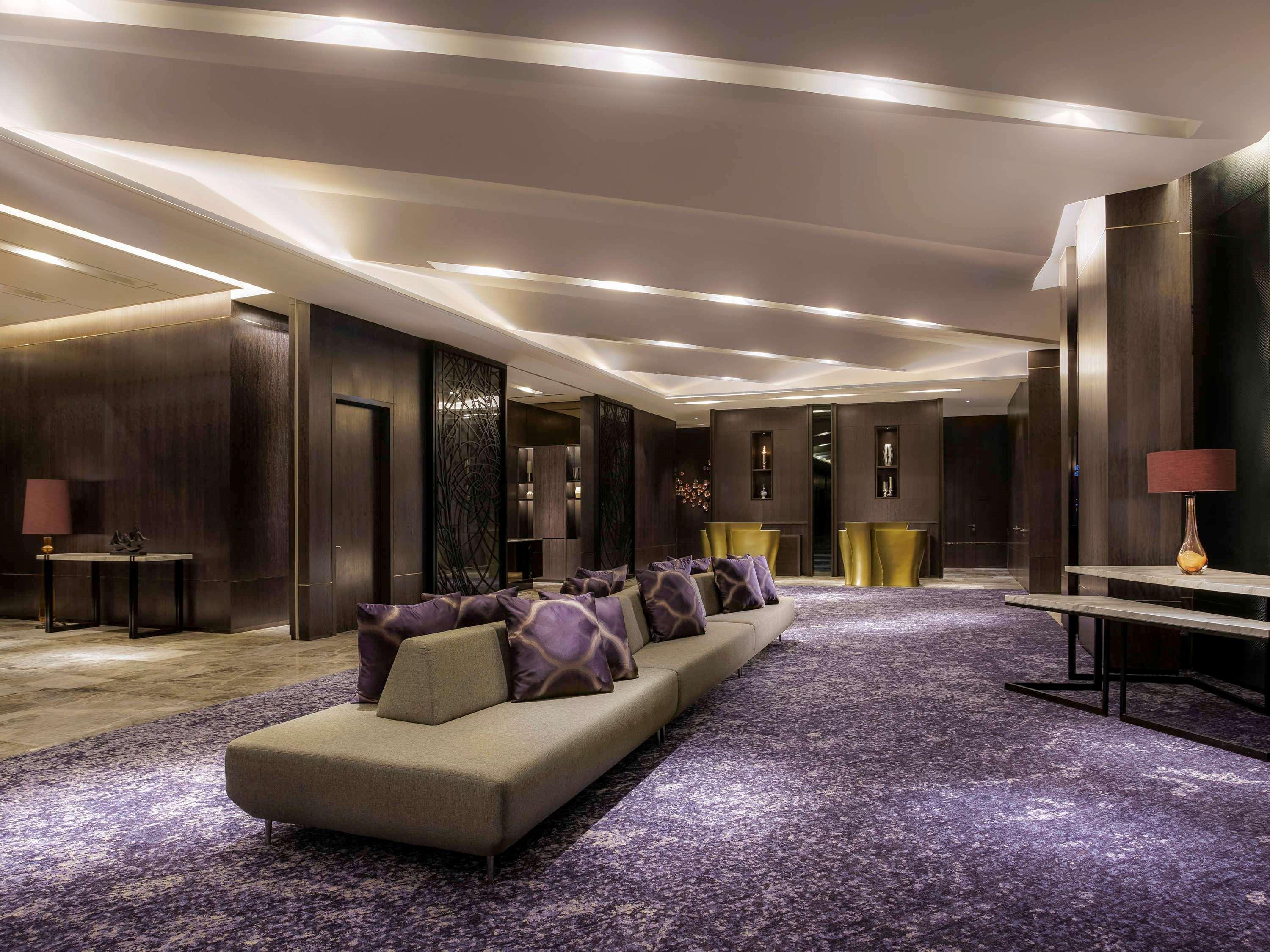 Sofitel Kuala Lumpur Damansara Hotell Exteriör bild The lobby of the W Seoul